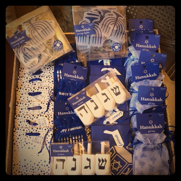 Hanukkah Bundle Gift bags Dreidels Menorah Lights - Picture 1 of 8